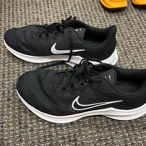 Nike Black and White Athletic Shoes with Breathable Mesh